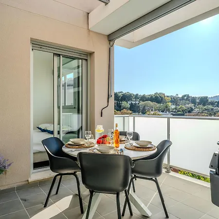 Arenal Boutique Suite-4 By Interhome